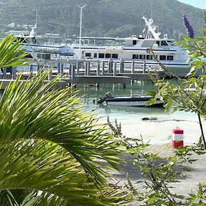 Neuf En Plein Coeur De Philipsburg Apartment