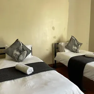 cheeky-cheetah.hotels-capetown.com/